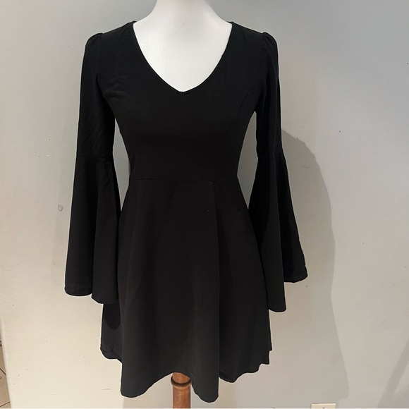 Express | Bell sleeve Dress - Picture 2 of 6